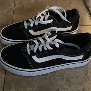 Vans Old Skool womens 8.5 like NEW